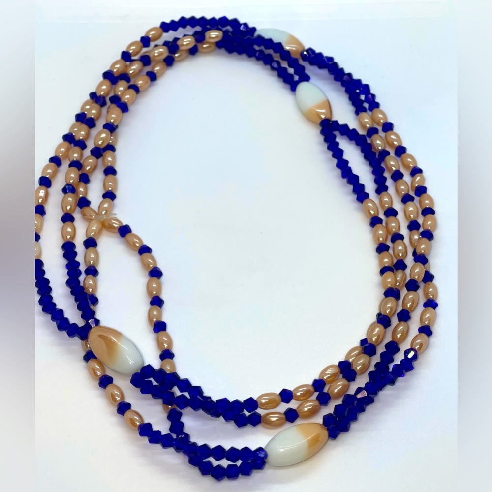 Elastic waist beads. A comfortable fit for pant sizes 4-12.